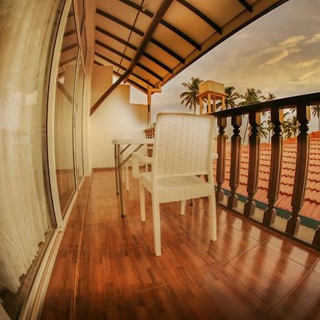 White Rose Beach Resort Marawila Bagian luar foto