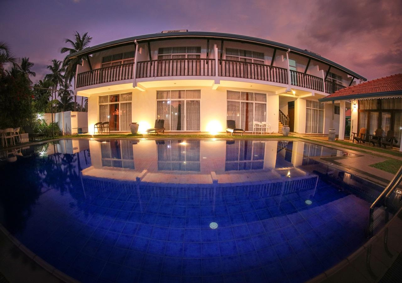 White Rose Beach Resort Marawila Bagian luar foto
